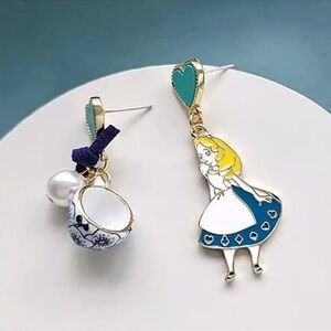 Disney Alice In Wonderland Coquette  Lolita Goth Teacup Mismatch Dangle Earrings